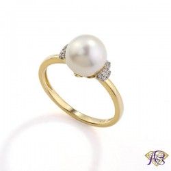 Złoty pierścionek z diamentami i perłą R36880Y