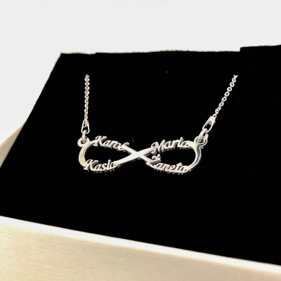 Naszyjnik srebrny Infinity z imionami 