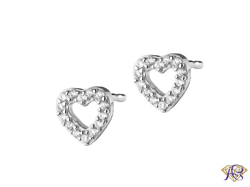 Kolczyki srebrne na sztyfcie w kształcie serca
