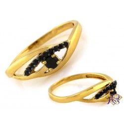Złoty pierścionek Infinity z czarnymi cyrkoniami