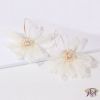 Białe kolczyki kwiaty z biżuterii sztucznej